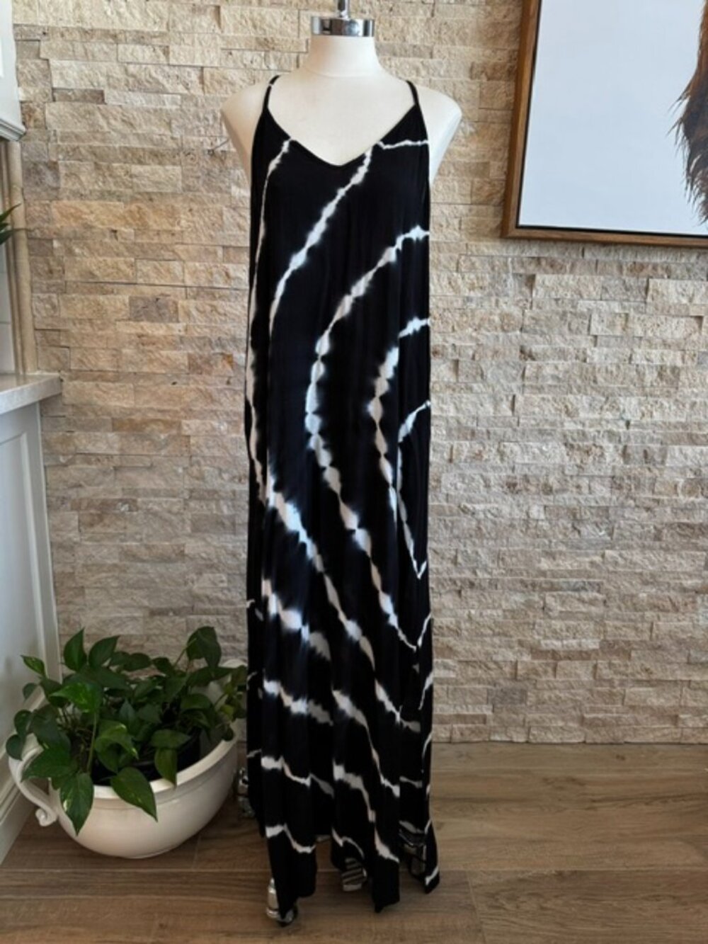 Oneill Black & White Tie Dye Maxi Dress Medium NWOTs